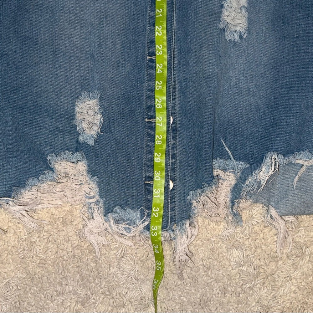 American Bazi Distressed Jean Jacket - M - Picture 6 of 6